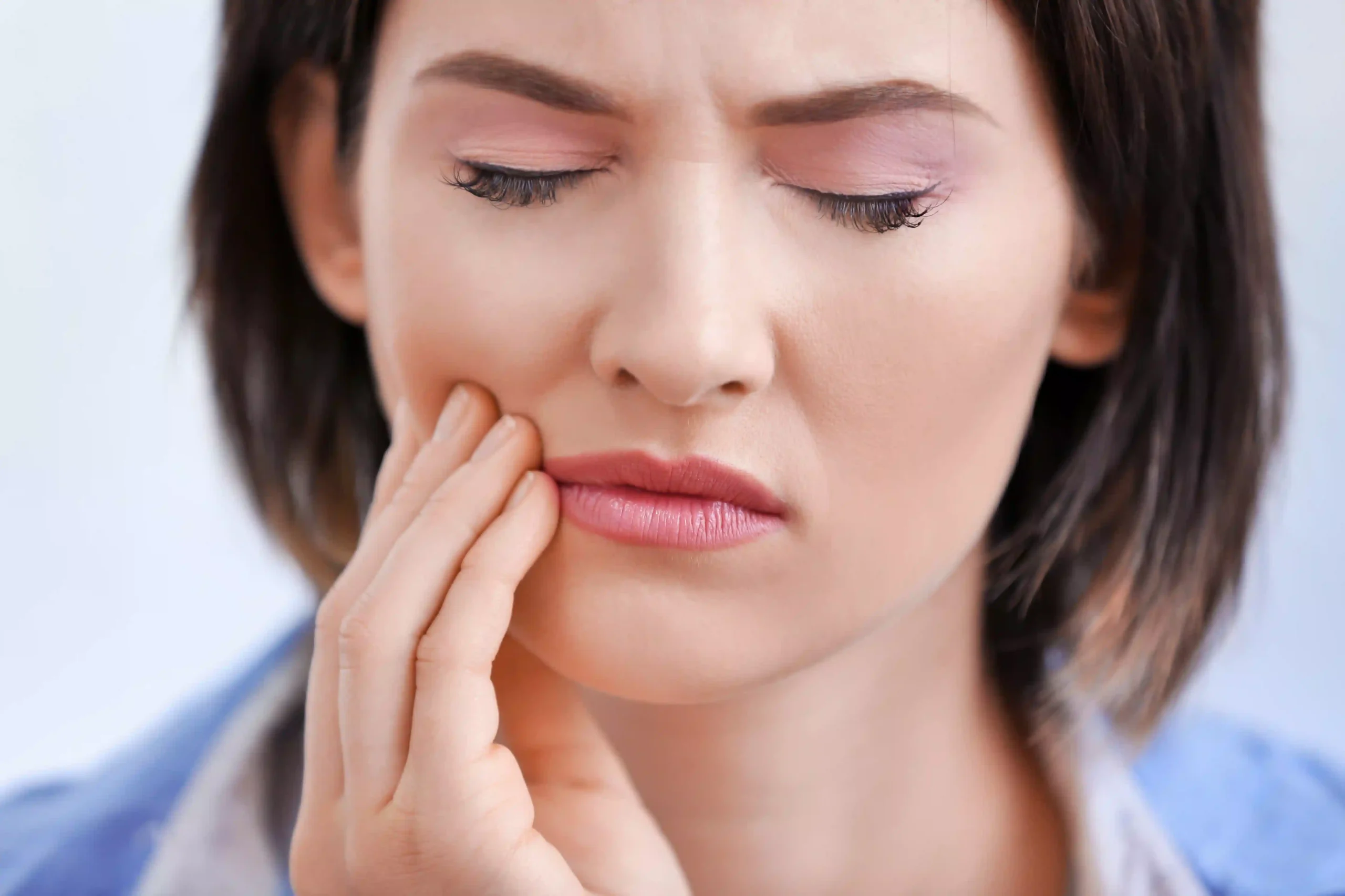 Tooth Sensitivity: Causes, Prevention, and Treatment Options